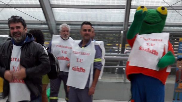 Desopilante protesta de metrodelegados