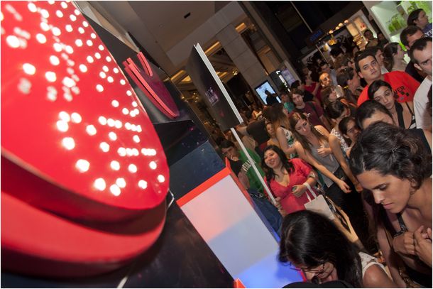 Maratón de descuentos de los bancos y en los shopping para las compras navideñas