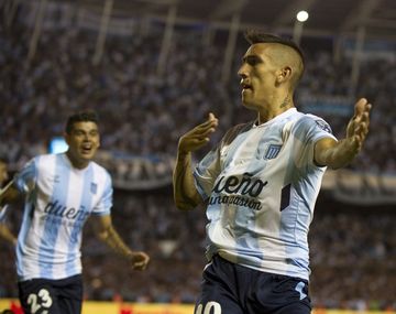 La novela de nunca acabar: Centurión está a un paso de ser jugador de Racing