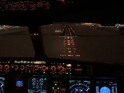 VIDEO: Así aterrizó en Rusia el avión de Aerolíneas que traerá más vacunas al país