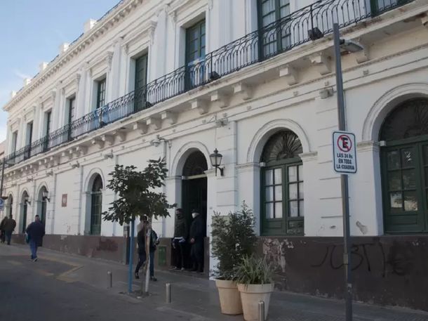 La mujer llevó a cabo el reclamo frente a la Cámara de Apelaciones en lo Penal de Catamarca. La mujer llevó a cabo el reclamo frente a la Cámara de Apelaciones en lo Penal de Catamarca.