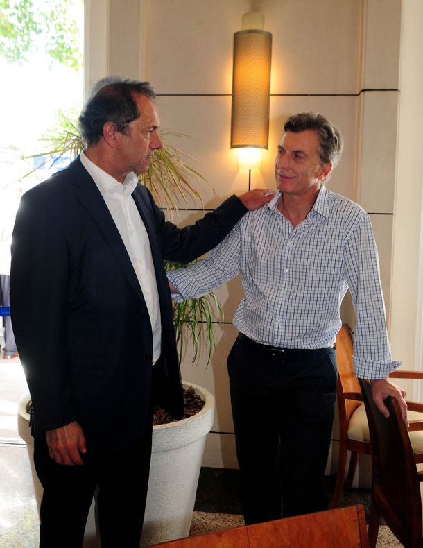 Scioli pidió a la oposición no empañar los comicios