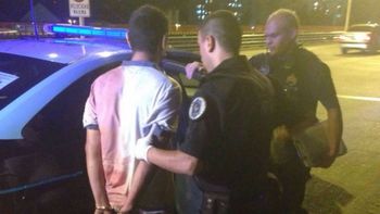 un hombre mato a su hijo para librarlo del calvario y lo cargo en brazos en puente pueyrredon un hombre mato a su hijo para librarlo del calvario y lo cargo en brazos en puente pueyrredon