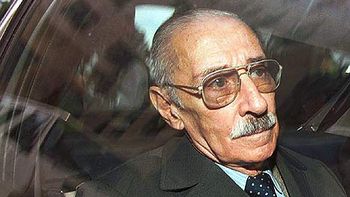 piden 50 anos para videla por el robo de bebes piden 50 anos para videla por el robo de bebes