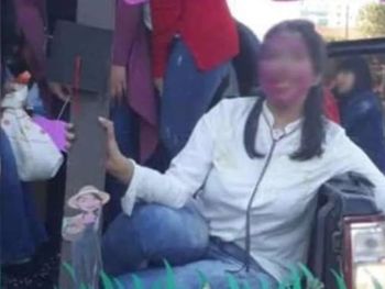 Festejó que se recibió de ingeniera pero la universidad negó haberle dado el título