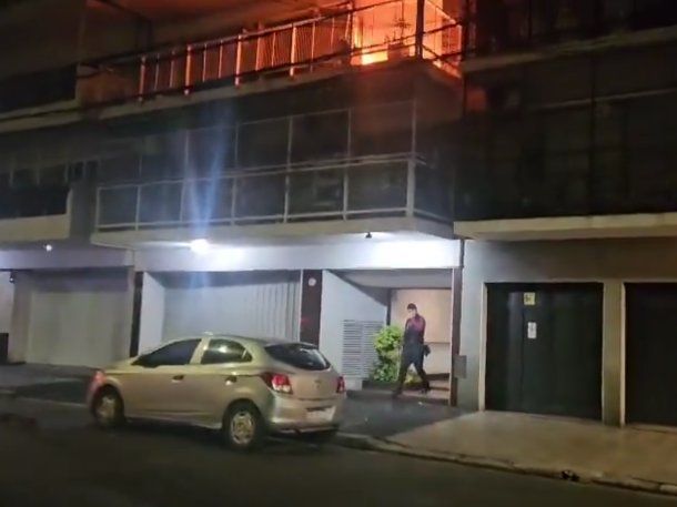 Se incendió un departamento en Caballito y rescataron a una mujer de 102 años - Image 2
