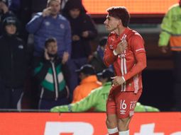 argentinos juniors vencio a lanus y es rival de huracan argentinos juniors vencio a lanus y es rival de huracan