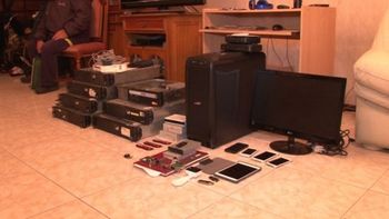 el hacker tuvo acceso a las tarjetas de credito de profesores y alumnos de la uade el hacker tuvo acceso a las tarjetas de credito de profesores y alumnos de la uade