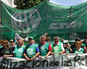 Los estatales bonaerenses paran en reclamo de reapertura de las paritarias