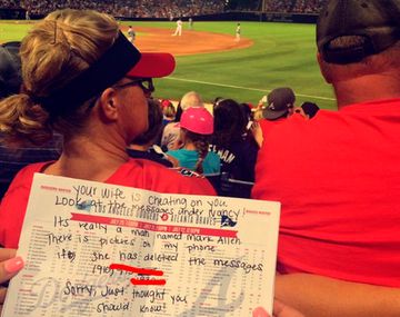 Así se enteró que le era infiel