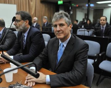 Amado Boudou con sus abogados