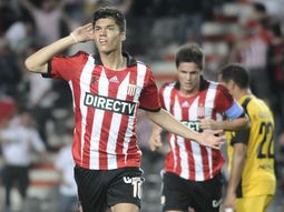 navarro metio a estudiantes en cuartos navarro metio a estudiantes en cuartos