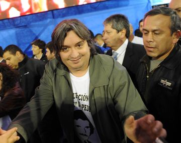 Insólito: ahora Clarín le exige a Máximo que pida un exhorto a EE.UU.