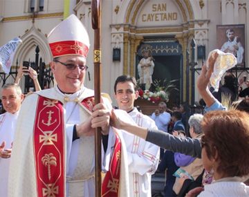 Internaron al arzobispo de Rosario
