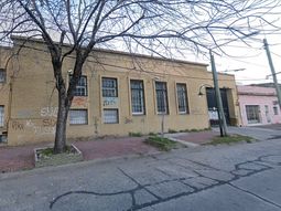 Se desató un feroz incendio en la fábrica de Otowil. Se desató un feroz incendio en la fábrica de Otowil.