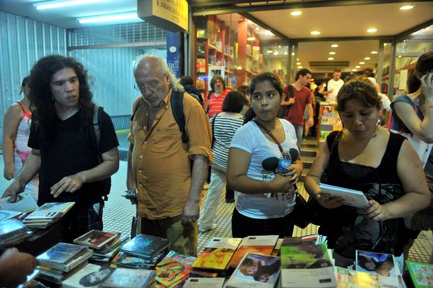 Una multitud disfrutó de la Noche de las Librerías