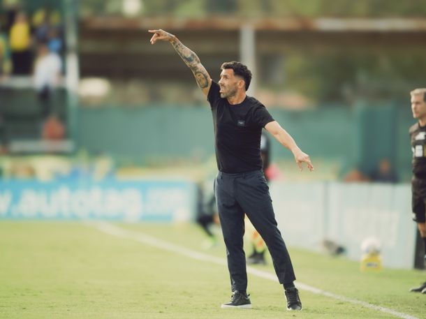 Talleres le puso fin al ciclo de Carlos Tévez tras el duro golpe en el clásico cordobés