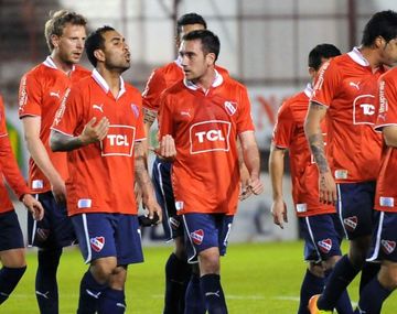 El Rojo quiere volver al triunfo ante Independiente Rivadavia