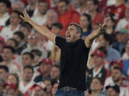 Oficial: Stefano Di Carlo confirmó que Chacho Coudet es el nuevo DT de River Oficial: Stefano Di Carlo confirmó que Chacho Coudet es el nuevo DT de River