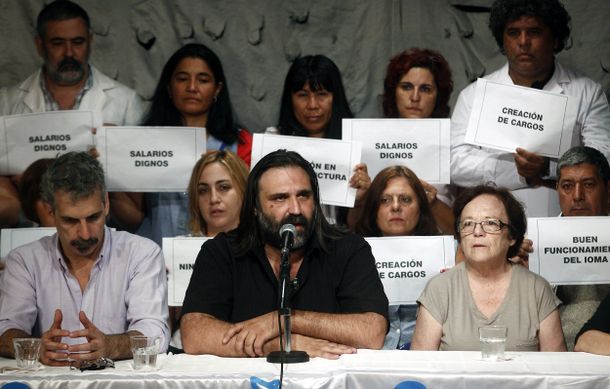 Baradel: Si la Provincia no convoca, seguimos con el paro