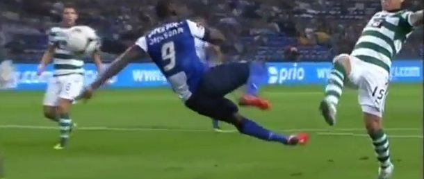 Para el archivo: Jackson Martínez y un gol de antología en Portugal para el Porto