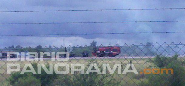 Un avión de la Fuerza Aérea se incendió y cayó