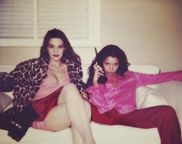 Mirá las fotos retro de Julieta Ortega y Leticia Bredice