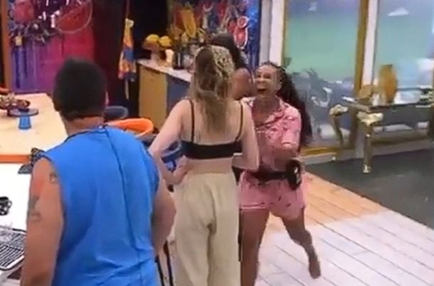 Escándalo en Gran Hermano Brasil: expulsaron a una jugadora tras fuerte agresión a una compañera