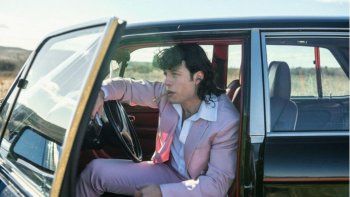 leo rizzi explora la transformacion radical del amor en choque leo rizzi explora la transformacion radical del amor en choque