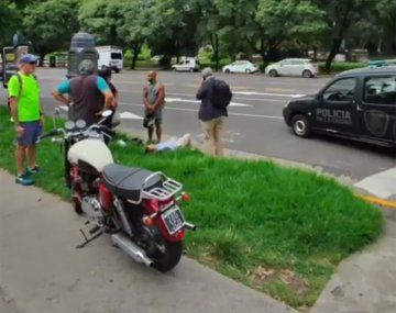 Alfonso Prat Gay chocó con su moto en Recoleta