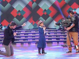 ¡aro, aro, aro! ni tinelli pudo frenar los picantes chistes del nenito cordobes ¡aro, aro, aro! ni tinelli pudo frenar los picantes chistes del nenito cordobes