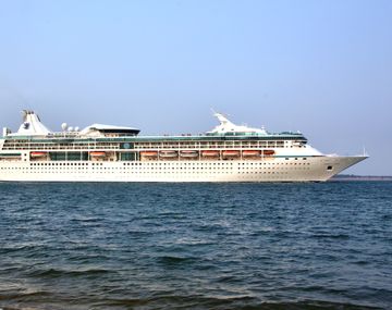 Caribe: más de 100 personas se enferman durante un crucero