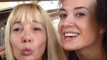 Jésica Cirio, junto a su hermana mayor Verónica Mestre.