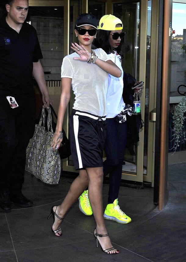 Rihanna se convirtió en la mujer de las mil transparencias