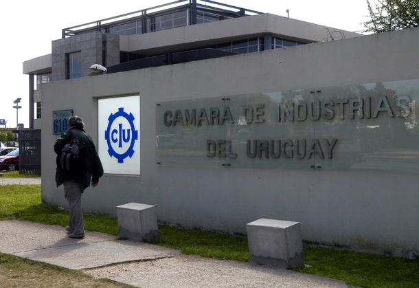 La Cámara de Industrias de Uruguay denunció falta de competitividad a partir del anuncio de la planta de cerveza en Minas.&nbsp;