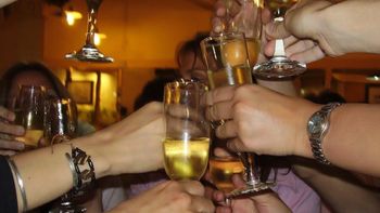 como hacer para brindar sin excederse como hacer para brindar sin excederse