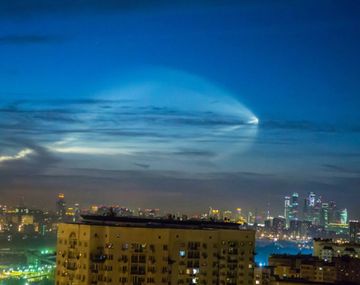 Una extraña luz en el cielo de Rusia sorprendió a los hinchas del Mundial