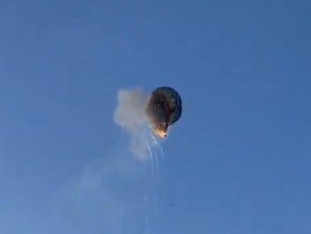 Tragedia en Brasil: se incendió un globo aerostático y murieron al menos ocho personas