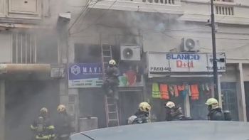 incendio en un local de ropa en once: 40 personas tuvieron que ser asistidas incendio en un local de ropa en once: 40 personas tuvieron que ser asistidas