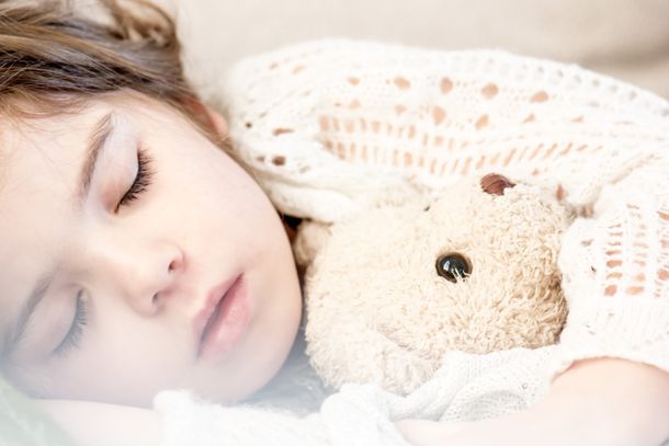 Estos son los 5 consejos para dormir como un bebé