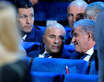 El DT argentino junto a Jorge Burruchaga