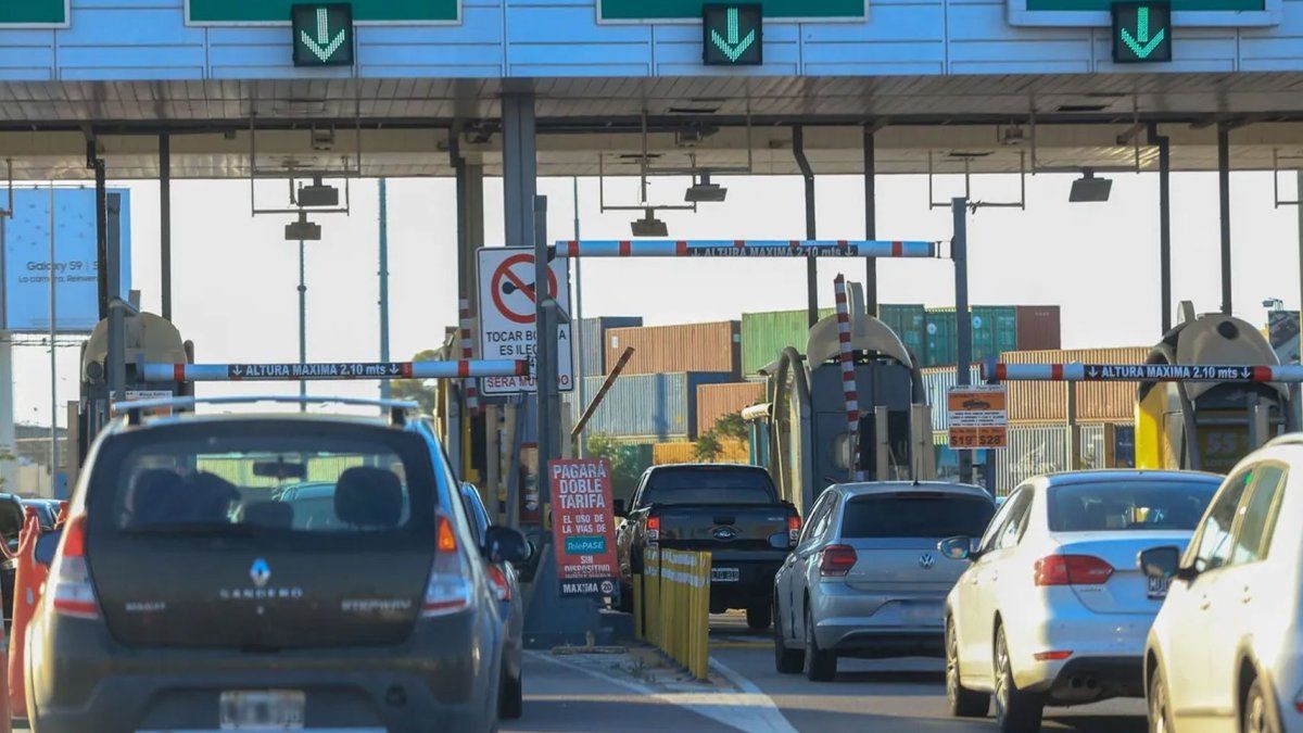 Fuerte aumento en peajes de autopista Buenos Aires-La Plata y rutas a la Costa