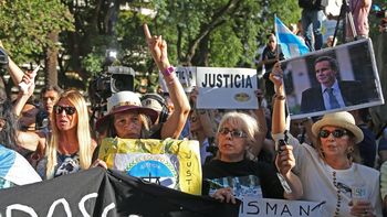 realizaron una marcha a un ano de la muerte del fiscal alberto nisman realizaron una marcha a un ano de la muerte del fiscal alberto nisman