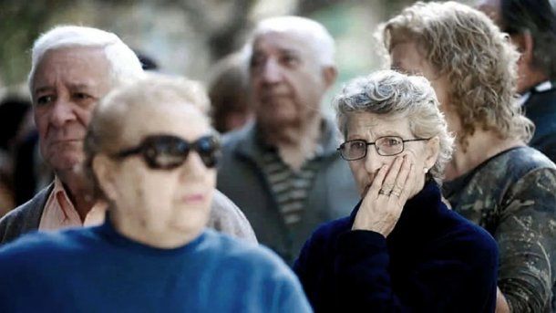 El Banco Santander dejó de solicitar la Fe de Vida a jubilados y pensionados