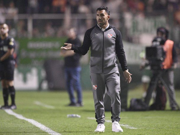 Horas claves para el futuro de Tevez en Independiente: qué dijo Néstor Grindetti