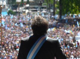 La crónica de la asunción de Milei y el comienzo de una nueva era en Argentina