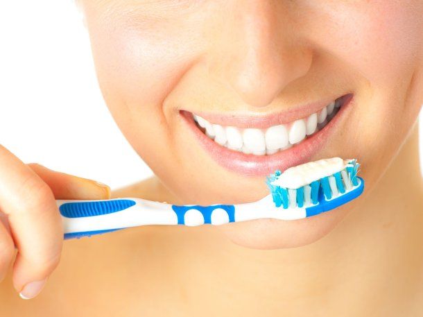ANMAT prohibió una pasta de dientes: qué marca no hay que comprar