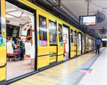 Lunes de demoras en el subte por una protesta gremial contra el nuevo horario