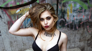 Kiara Acosta contó que sufrió bullying y que terminó internada por depresión Kiara Acosta contó que sufrió bullying y que terminó internada por depresión