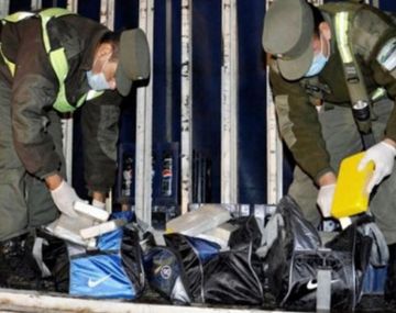 Detienen a un rabino que viajaba en un micro con 400 mil dólares en un bolso